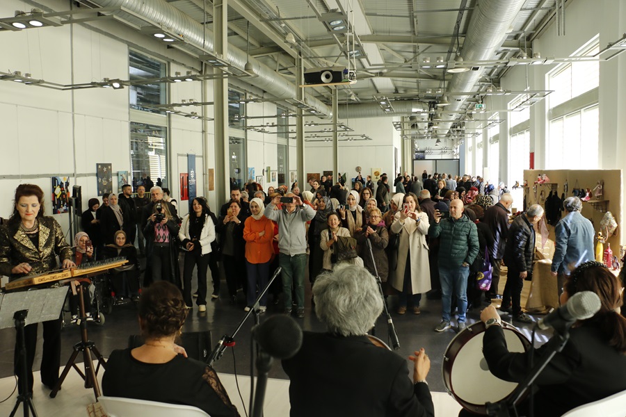 Yaşlılar Haftasına Özel “Hayatın İçindeyim” Sergisi