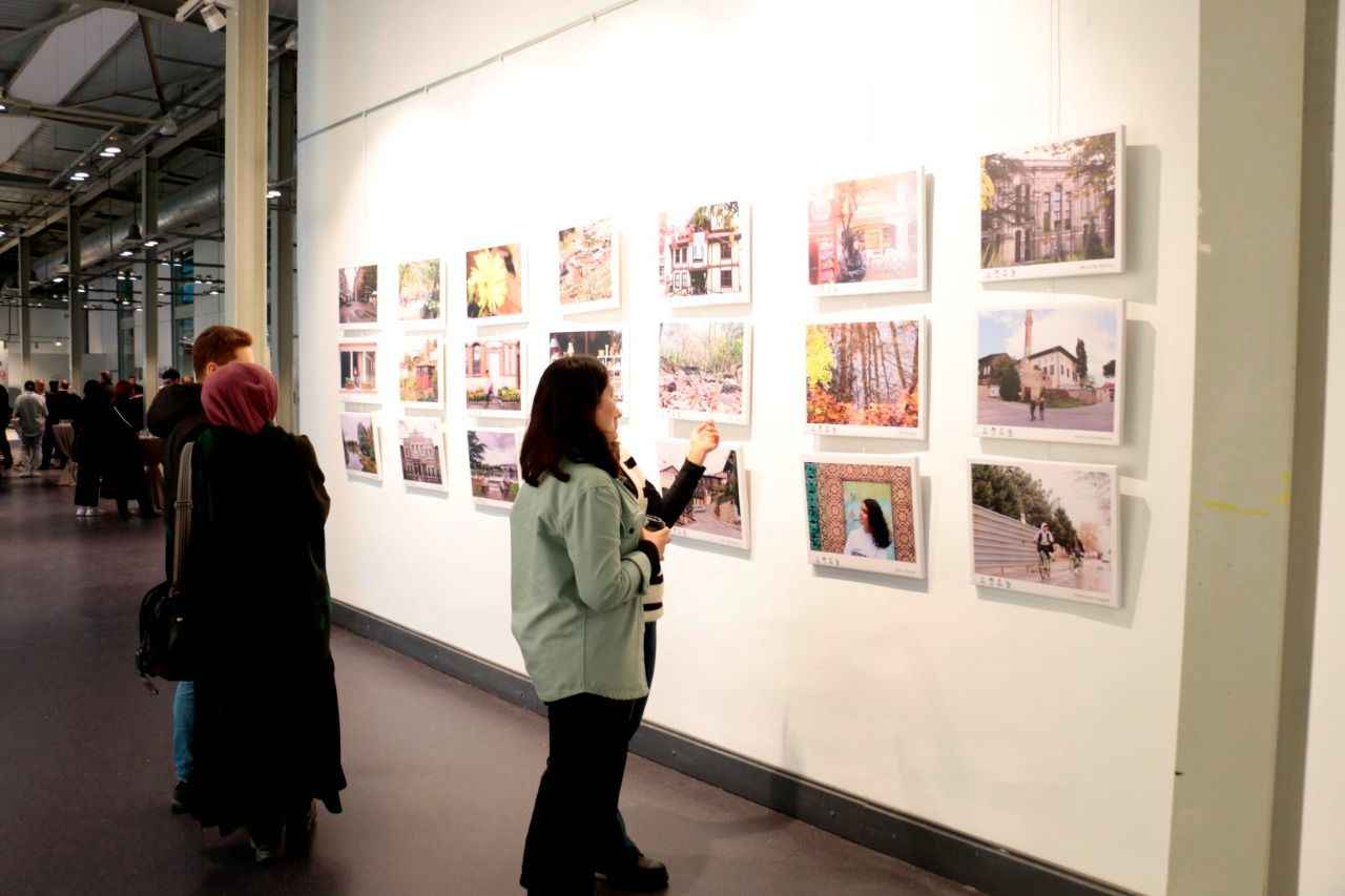 “Kaleidoscope” Fotoğraf Sergisi, Oylum Tunçelli.